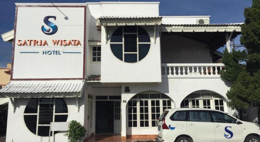 Satria Wisata Hotel Parepare Eksteriør billede