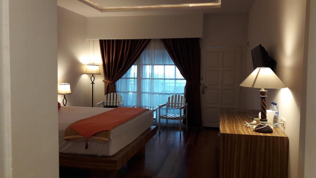 Satria Wisata Hotel Parepare Eksteriør billede